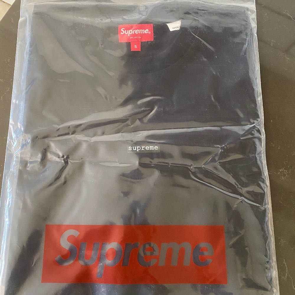 Black supreme typewriter tee